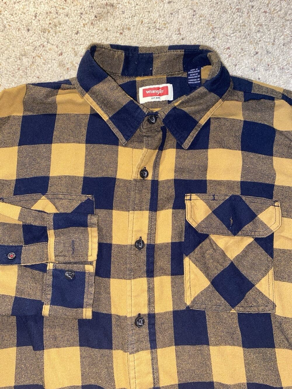 Wrangler Flannel Mens XL Button Down Orange Blue Work Ranch Farm Shirt